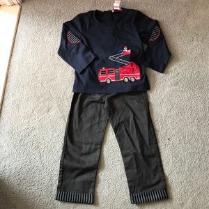 🚒🆕Fire Themed Set, Size 3T🚒